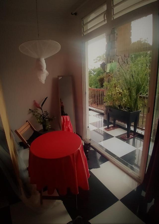 Chambre Avec Cuisine Et Sdb Semi-Privatives Separees Dans Un Ecrin De Verdure Лез-Абим Экстерьер фото