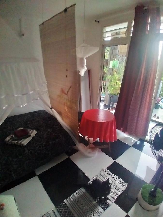 Chambre Avec Cuisine Et Sdb Semi-Privatives Separees Dans Un Ecrin De Verdure Лез-Абим Экстерьер фото
